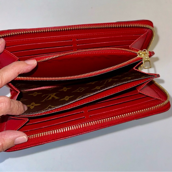 Louis Vuitton Brown and Red Wallet - Picture 5 of 10